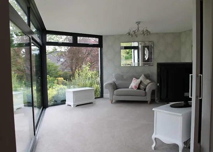 Gorgeous Family 15 Mins From Centre Villa *