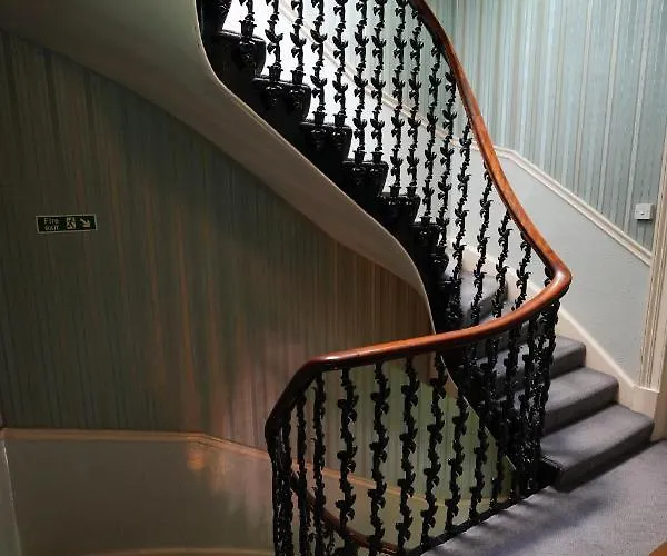 A-haven Townhouse 3* Edinburgh