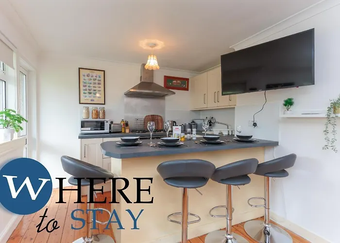 Lovely By The Hillwood Park-free Parking *