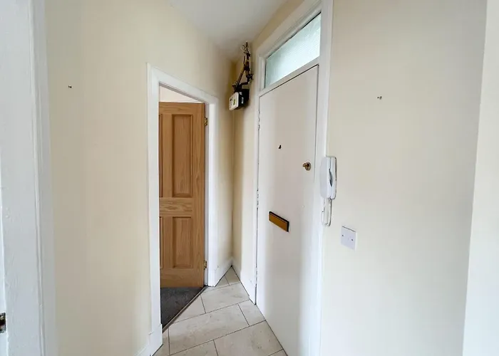 Apartment Convenient 3br Flat On Leith Walk Edinburgh