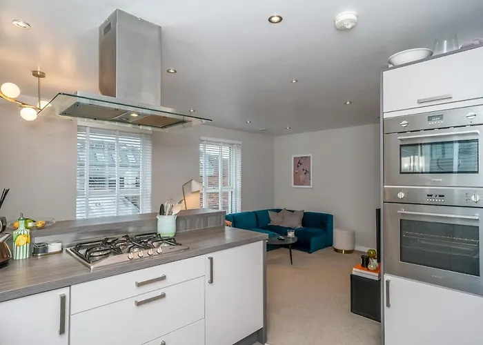 Cosy Modern Flat - Pass The Keys * Edinburgh