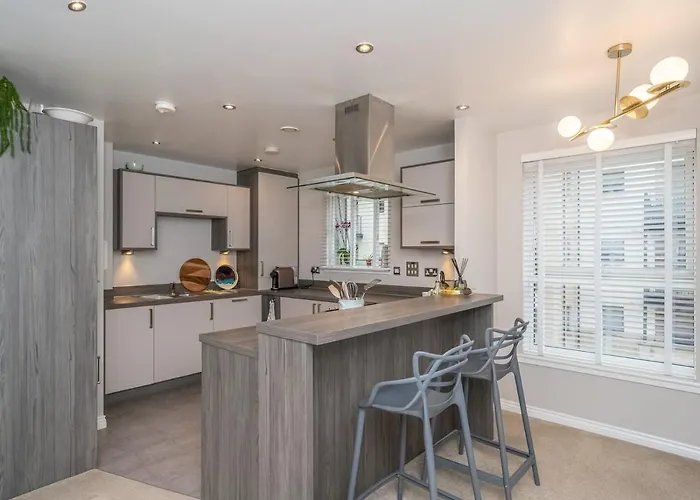 Cosy Modern Flat - Pass The Keys * Edinburgh