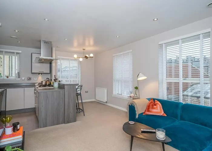 Cosy Modern Flat - Pass The Keys Lejlighed