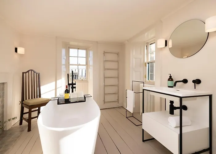 Joivy Observatory Unique House On Calton Hill Vakantiehuis Edinburgh