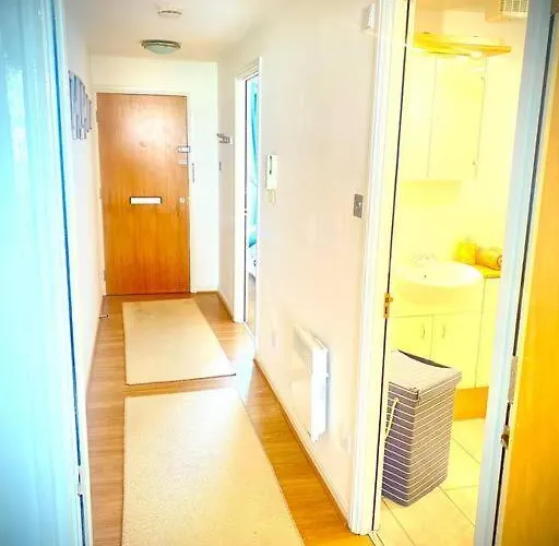 דירה Bright Modern *