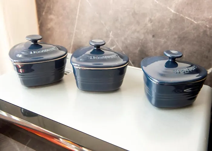 Modern Royal Mile 2 Bed Flat - Pass The Keys Appartamento Edimburgo