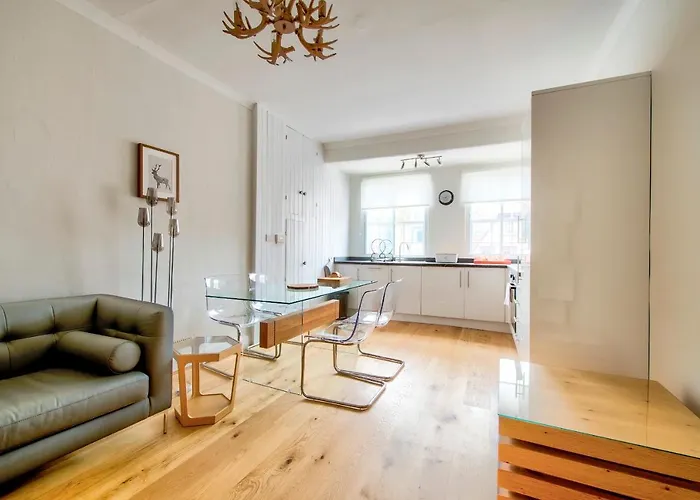 Apartament Modern Royal Mile 2 Bed Flat - Pass The Keys
