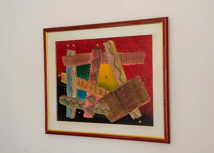 Modern Royal Mile 2 Bed Flat - Pass The Keys Appartamento