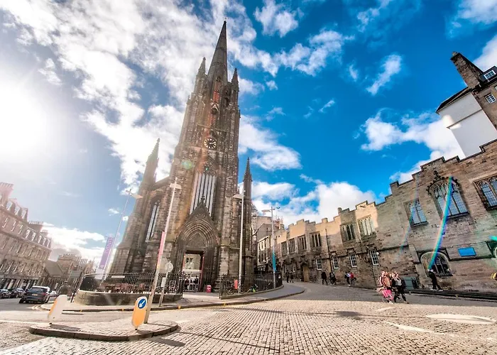 Apartament Modern Royal Mile 2 Bed Flat - Pass The Keys