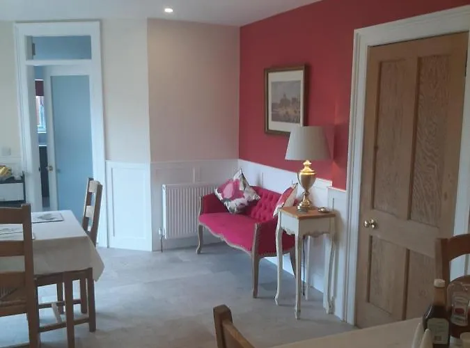 Oda ve Kahvaltı Another