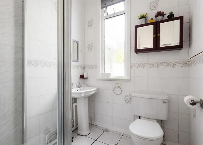 Lovely 3bed House-private Parking Dom wakacyjny Edynburg