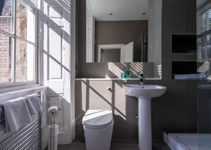 דירה Luxury Apartment/flat Centre אדינבורו