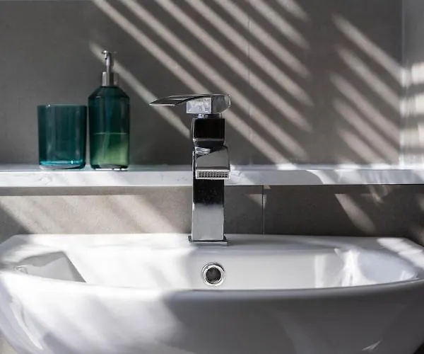 Luxury Apartment/flat Centre דירה אדינבורו