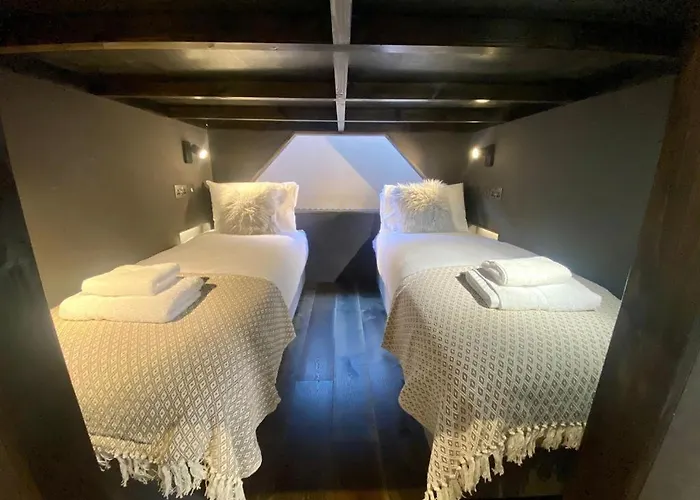 Bohemian Luxury In The Heart Edinburghs Leith District Edinburgh