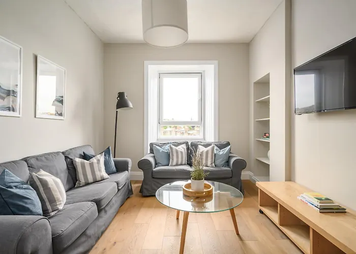 The New Town Lookout By Calton Living Daire *