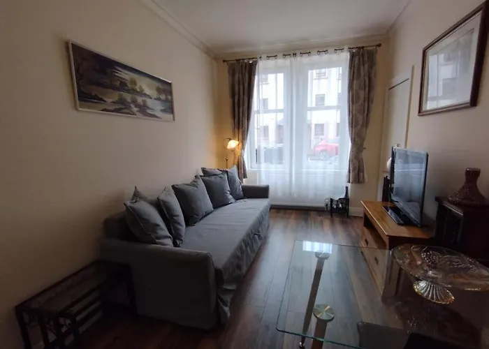 Park View Apartments: Central 2-bedroom With Free Parking * Edinburgh