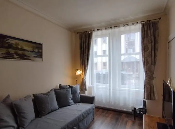 Park View Apartments: Central 2-bedroom With Free Parking * Edinburgh
