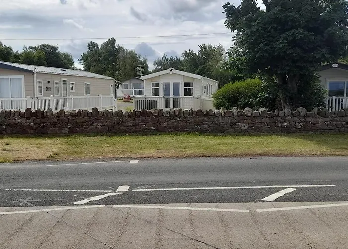 Campsite Belfry 2 - Luxury Spacious Family Caravan *