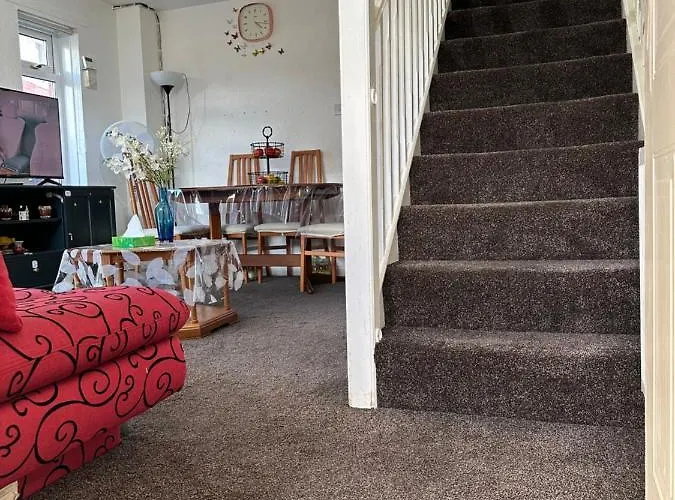 Peaceful Private With Free Parking And Wifi アパート *