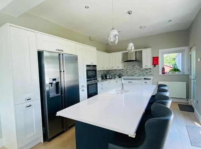 Villa Gorgeous Family 15 Mins From Centre Edinburg