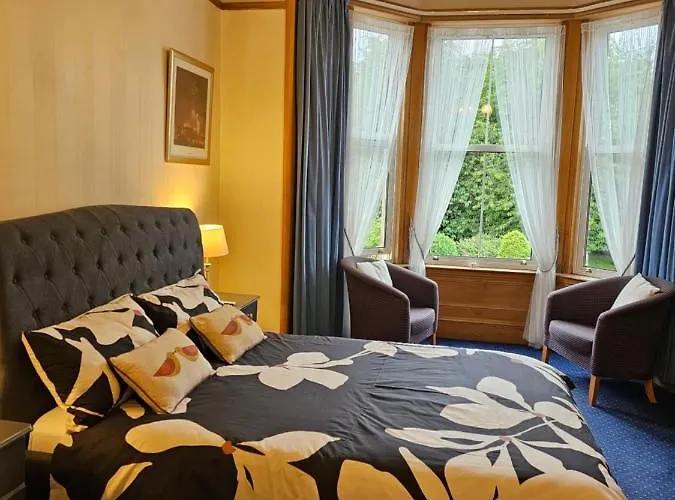 Smiths Guest house 3*