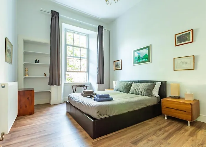 Apartament The Heart Of Newington *