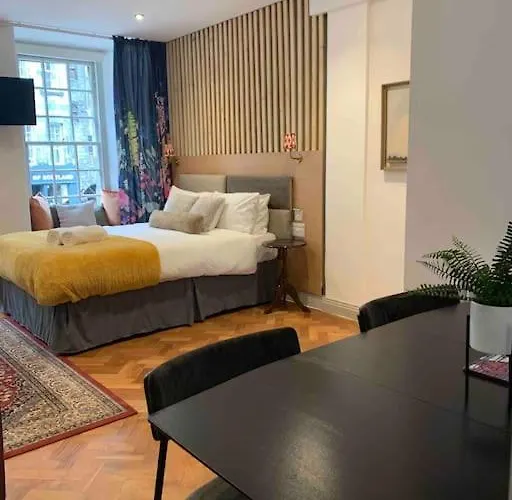 شقة 16th Century Courtyard On The Royal Mile