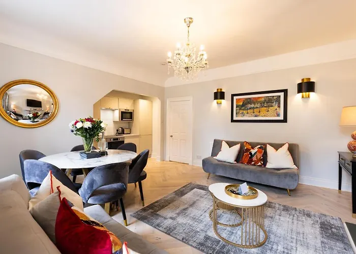 شقة Righ - Luxurious Centre Three Bedroom إدنبرة