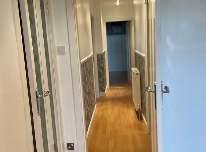 1 Bed Flat At Drum Street אדינבורו