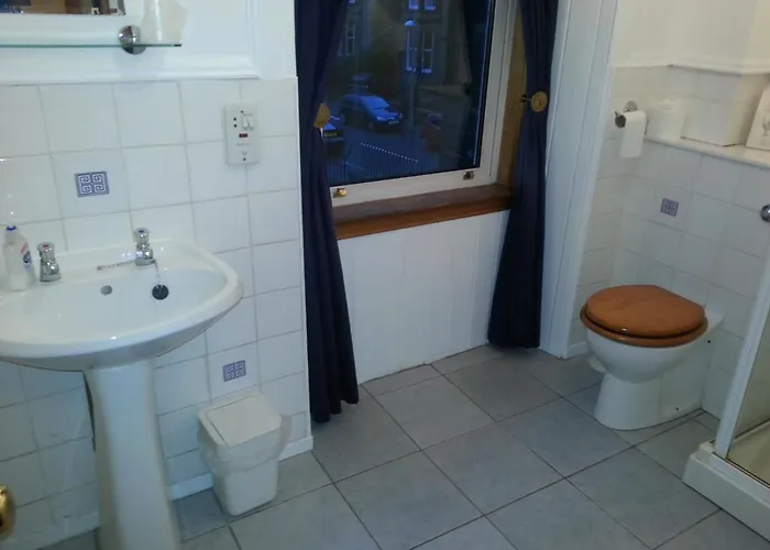 Smiths Guest house 3*