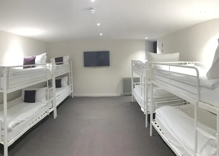 The Place 4*