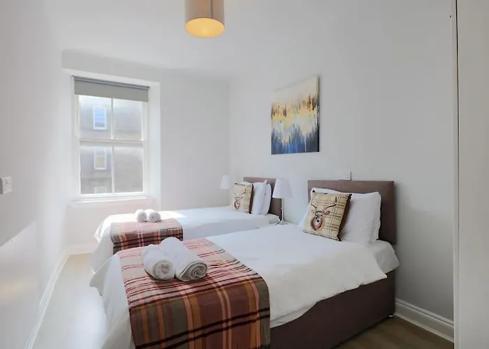 Cosy & Broughton 2br Near Centre شقة إدنبرة