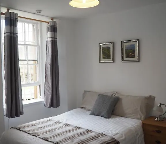 City Guest House 3*