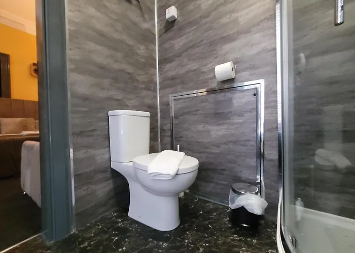 - Gilmore Pensionat 3*