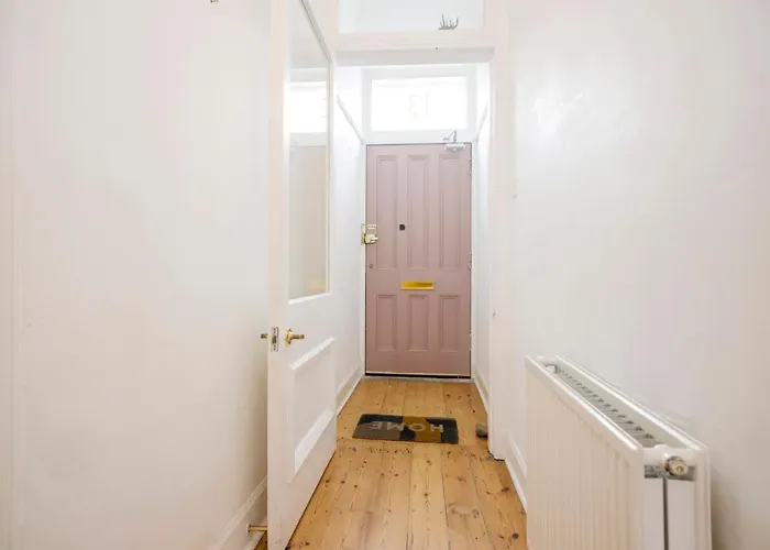 Joivy Splendid Near Haymarket Appartement *