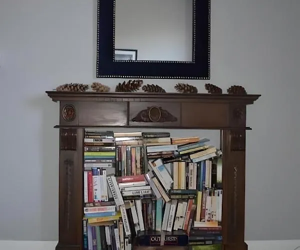 Daire Edina Place -lovely Central One Bedroom *