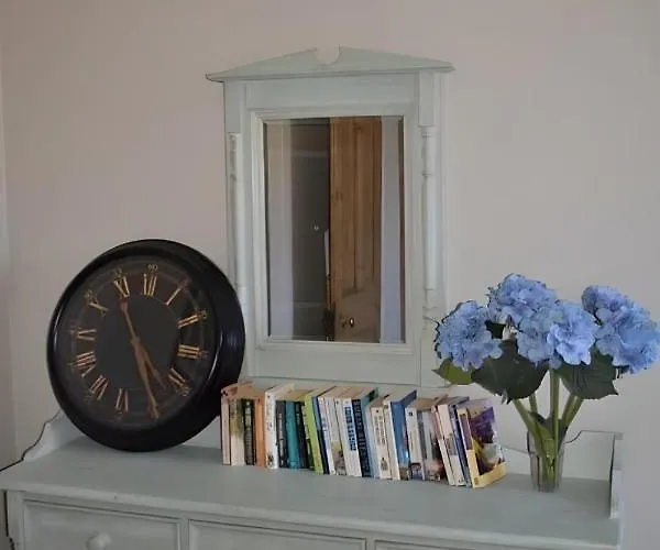 Edina Place -lovely Central One Bedroom * Edinburgh