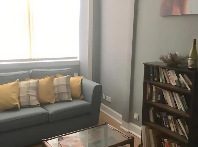 Logie - Beautiful And One Bed Flat *