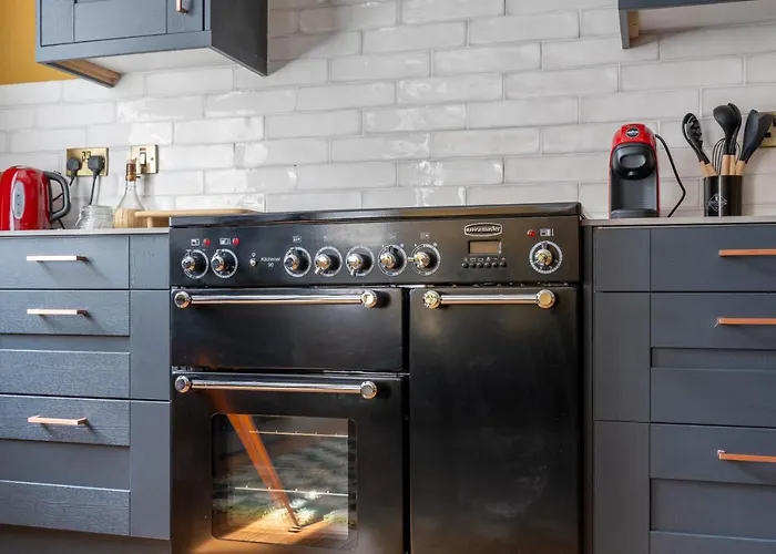 89 The Merchants- Chic By The House Of Danu 4*