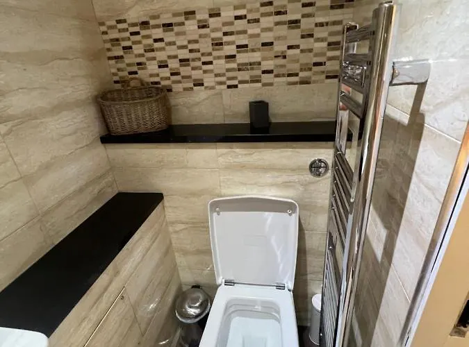 Luxury Double W/ Private Bathroom Edinburgh