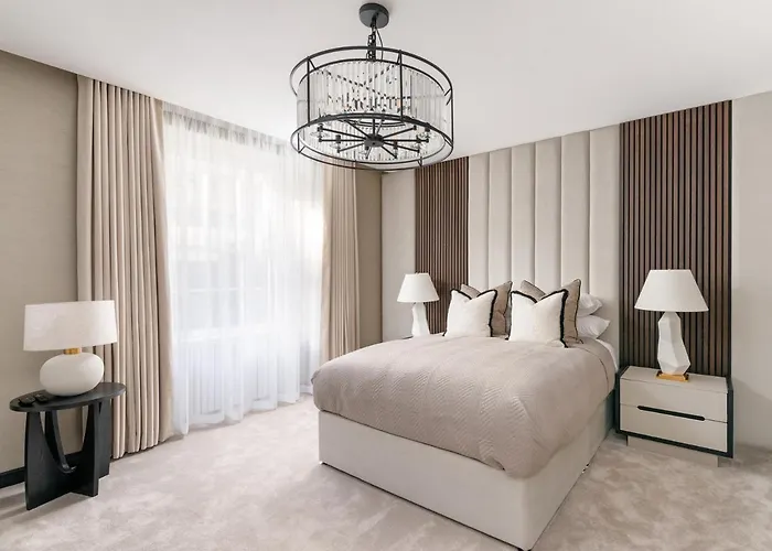 Sovo - Luxury Romantic Westend With Jacuzzi Bath