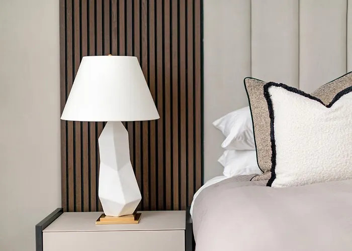 Sovo - Luxury Romantic Westend With Jacuzzi Bath Edinburgh