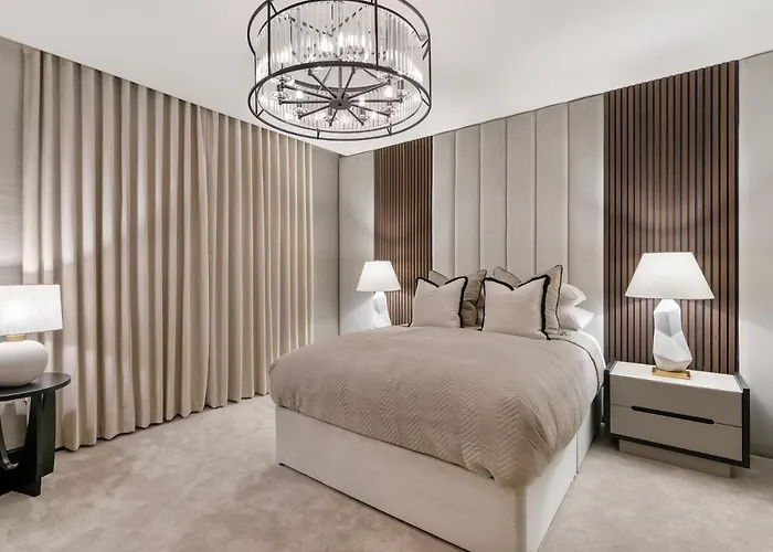 Apartment Sovo - Luxury Romantic Westend With Jacuzzi Bath *