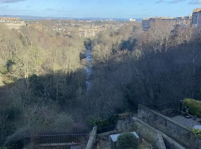 West End Townhouse 3* Edinburgh