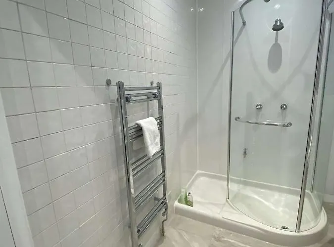 Bed & Breakfast West End Townhouse 3*