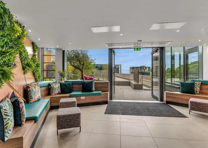 Roomzzz Appart hôtel Édimbourg