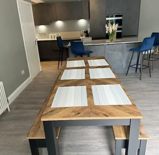 Casa vacanze Cameron Coach House Modern In Murrayfield *