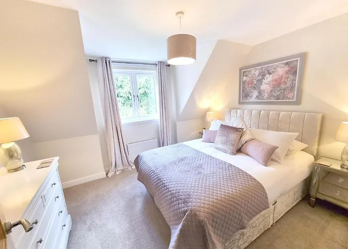 Estate At Carberry Tower 펜션