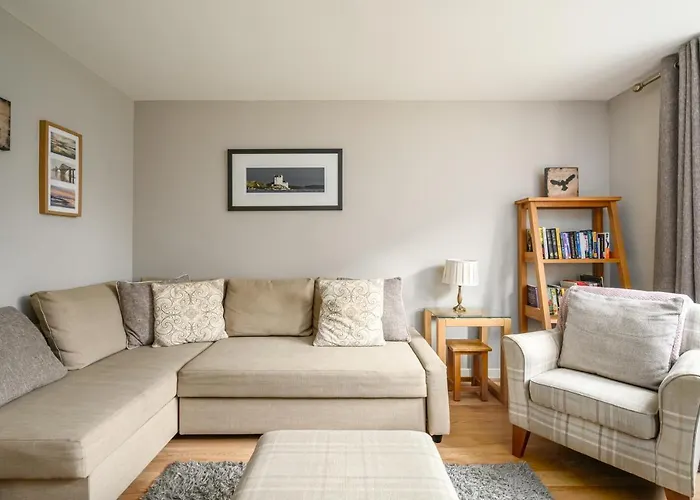 Castle View Hideaway דירה *