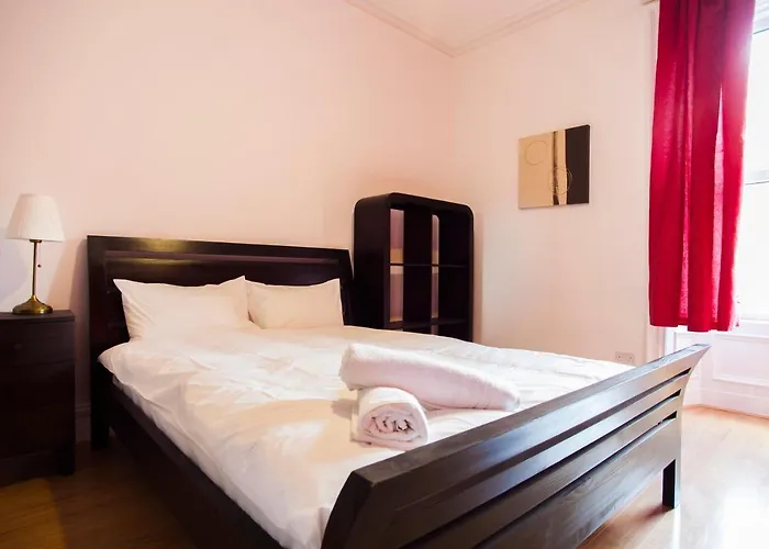 My Meadows, Centre Apartment, Sunny&spacious Lejlighed *